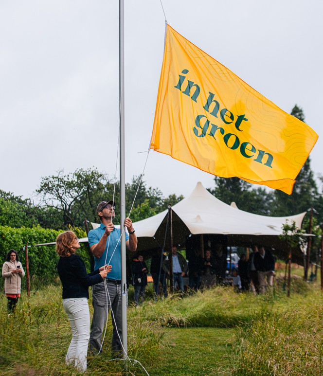 Hijsen vlag In het Groen.jpg