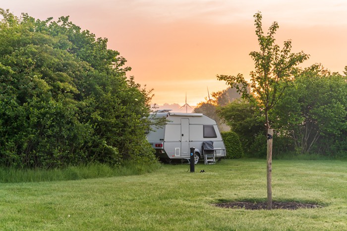 Caravan zonsondergang